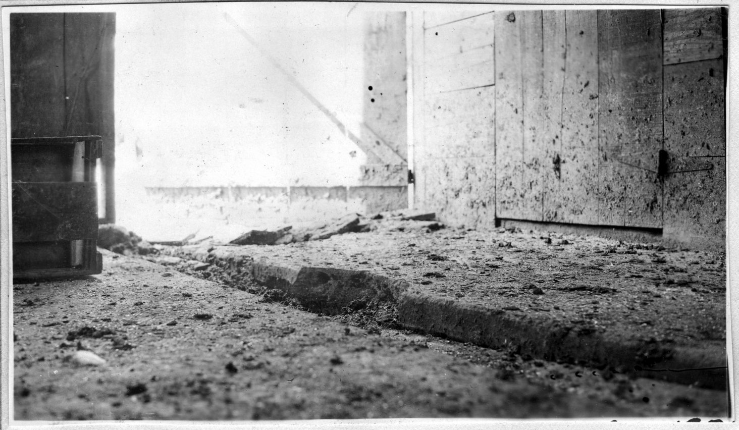 166~J. A. Langdon Barn Interior.jpg